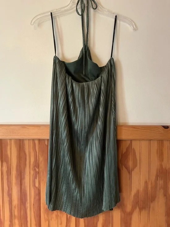 F21 Pleated Halter Slip Dress in Olive Green - Picture 3 of 4